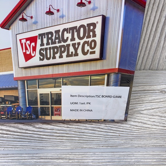 Tractor Supply TSCOPOLY Monopoly-style Board Game 2000th Store Opening 2021, NEW - Picture 4 of 5